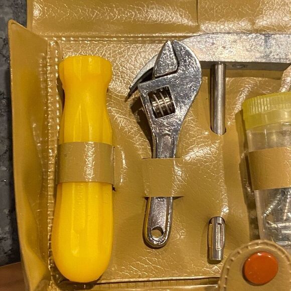 Vintage 1950s Mini Tool Kit Just In Case Made in Hong Kong No.5176J - Picture 5 of 6